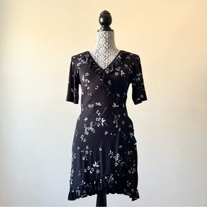 Boohoo Floral Jersey Knit Short Sleeve Faux Wrap Dress With Ruffles Size 6